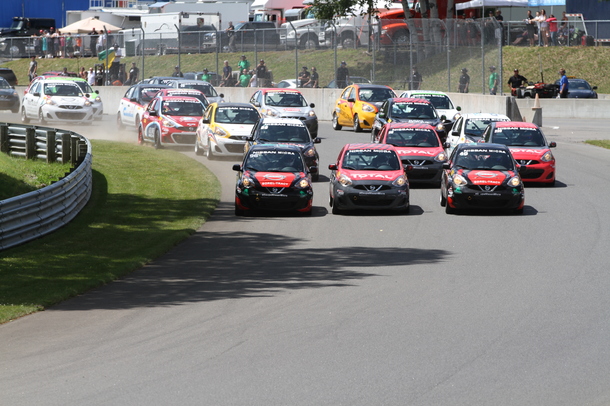 Xavier Coupal et Kevin King renouent avec la victoire en Coupe Nissan Micra au Circuit Mont-Tremblant