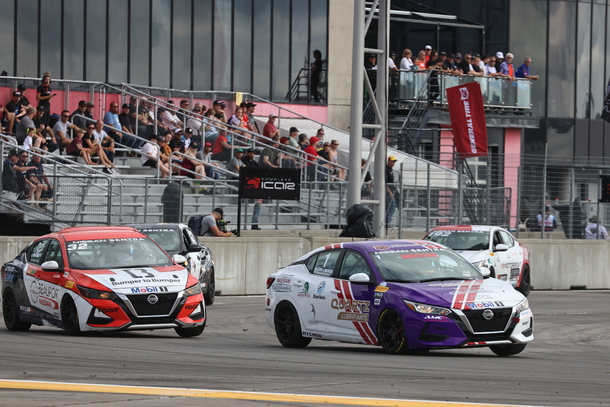 Valérie Limoges et Alexandre Fortin lauréats des courses de Coupe Nissan Sentra au Complexe ICAR