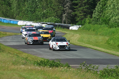 Galeries photos Coupe Sentra Cup Nissan
