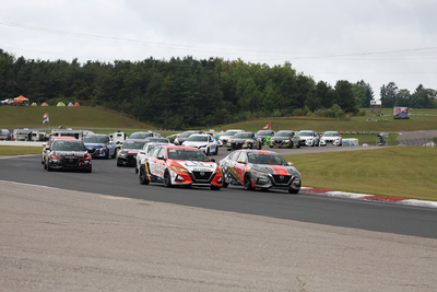 Coupe Nissan Sentra Cup en photos, 30, 31 août, 1er sept. | Canadian Tire Motorsport Park - Photo ID No.N67-250819223400
