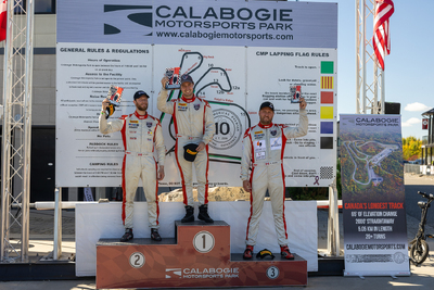Coupe Nissan Sentra Cup en photos, 27-29 septembre | Calabogie Motorsports Park - Photo ID No.N68-250819223622