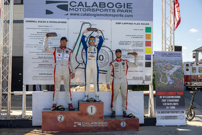 Coupe Nissan Sentra Cup en photos, 27-29 septembre | Calabogie Motorsports Park - Photo ID No.N68-250819223626