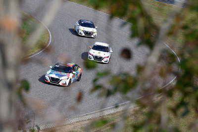 Coupe Nissan Sentra Cup en photos, 27-29 septembre | Calabogie Motorsports Park - Photo ID No.N68-2508192236370