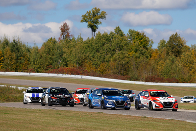 Coupe Nissan Sentra Cup en photos, 27-29 septembre | Calabogie Motorsports Park - Photo ID No.N68-250819223740