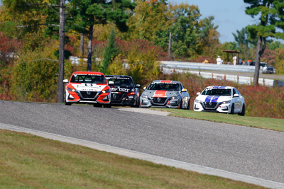 Coupe Nissan Sentra Cup en photos, 27-29 septembre | Calabogie Motorsports Park - Photo ID No.N68-250819223900