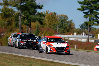 Coupe Nissan Sentra Cup en photos, 27-29 septembre | Calabogie Motorsports Park - Photo ID No.N68-250819223902