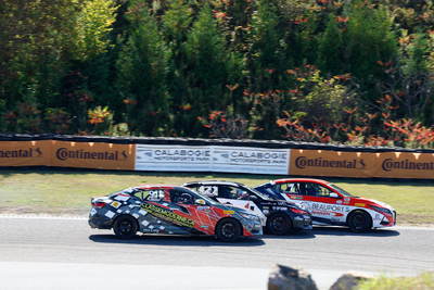Coupe Nissan Sentra Cup en photos, 27-29 septembre | Calabogie Motorsports Park - Photo ID No.N68-250819223912