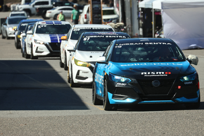 Coupe Nissan Sentra Cup en photos, 27-29 septembre | Calabogie Motorsports Park - Photo ID No.N68-2508192239180