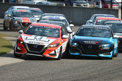 Coupe Nissan Sentra Cup en photos, 27-29 septembre | Calabogie Motorsports Park - Photo ID No.N68-2508192239240