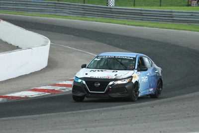 Coupe Nissan Sentra Cup en photos, 16, 17, 18 mai | Canadian Tire Motorsport Park - Photo ID No.N69-250819232903