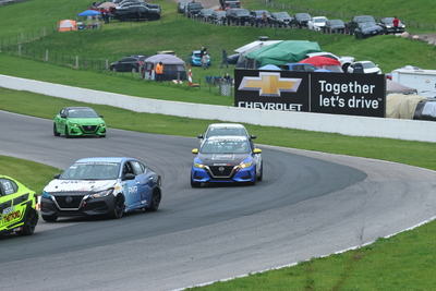 Coupe Nissan Sentra Cup en photos, 16, 17, 18 mai | Canadian Tire Motorsport Park - Photo ID No.N69-2508192331040