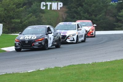 Coupe Nissan Sentra Cup en photos, 16, 17, 18 mai | Canadian Tire Motorsport Park - Photo ID No.N69-250819234056