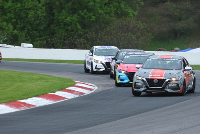 Coupe Nissan Sentra Cup en photos, 16, 17, 18 mai | Canadian Tire Motorsport Park - Photo ID No.N69-2508192342320