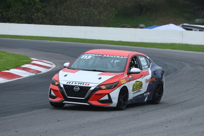 Coupe Nissan Sentra Cup en photos, 16, 17, 18 mai | Canadian Tire Motorsport Park - Photo ID No.N69-2508192342430