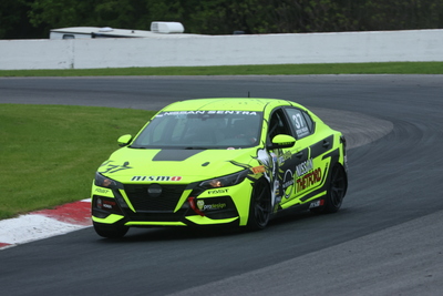 Coupe Nissan Sentra Cup en photos, 16, 17, 18 mai | Canadian Tire Motorsport Park - Photo ID No.N69-250819234854