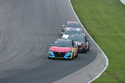 Coupe Nissan Sentra Cup en photos, 16, 17, 18 mai | Canadian Tire Motorsport Park - Photo ID No.N69-2508192350360